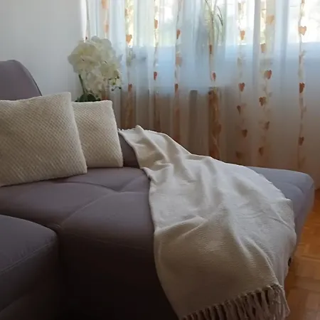 Leona Apartment-perfect For Four Apartament *