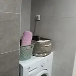 Leona Apartment-perfect For Four Lejlighed *