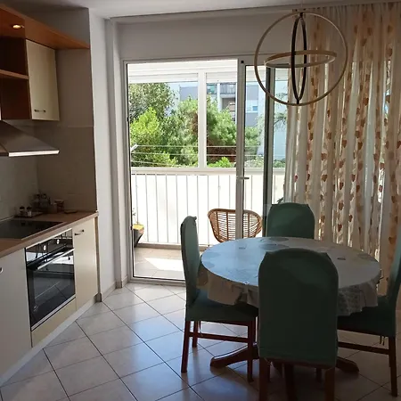 Lejlighed Leona Apartment-perfect For Four *