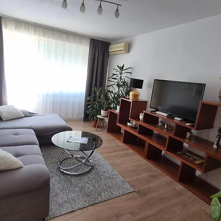 Leona Apartment-perfect For Four Lejlighed Split