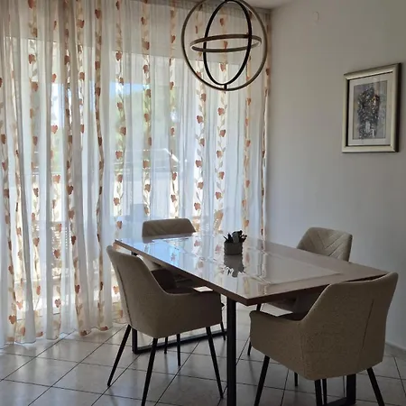 Leona Apartment-perfect For Four * 스플리트