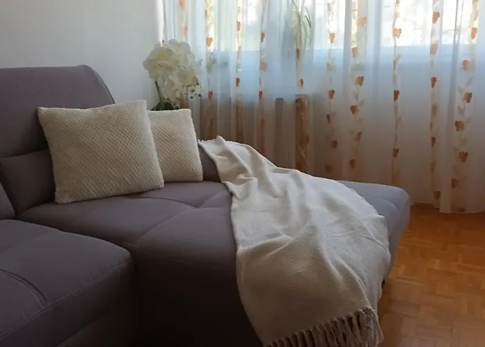 Leona Apartment-perfect For Four Lägenhet *