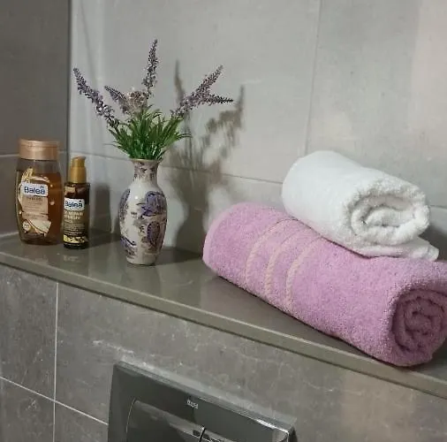 Leona Apartment-perfect For Four Lägenhet Split