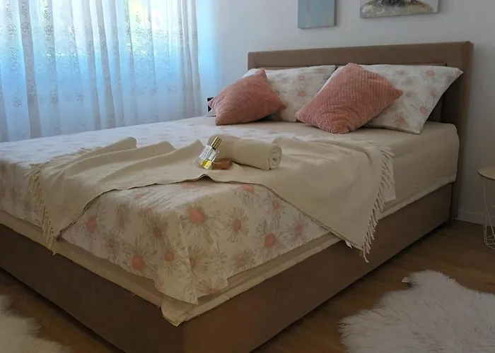 Leona Apartment-perfect For Four * Split