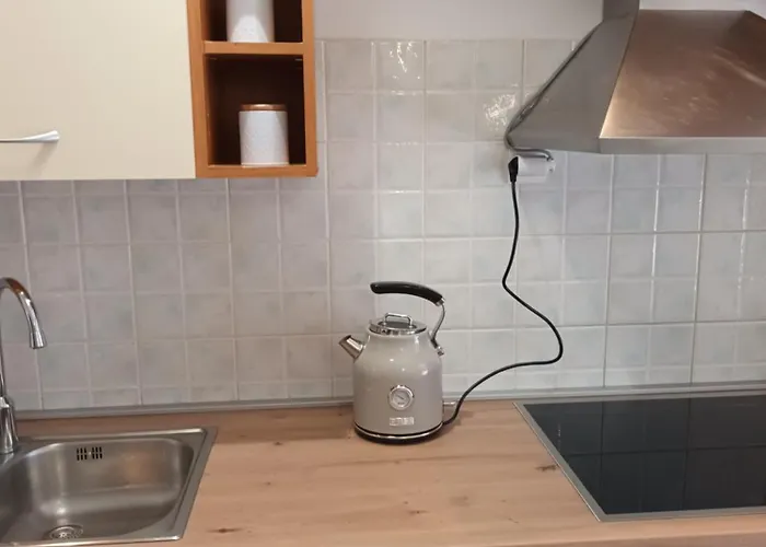 Leona Apartment-perfect For Four Split