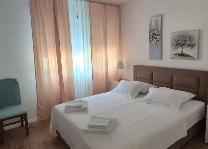 Leona Apartment-perfect For Four *